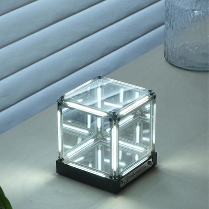 Infinity Mirror Cube Lamp: Touch-controlled lighting for endless light and shadows