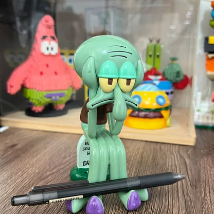 ✅ Thaddäus ist sowohl ein Telefonständer als auch ein süßes Schreibtisch-Ornament📱