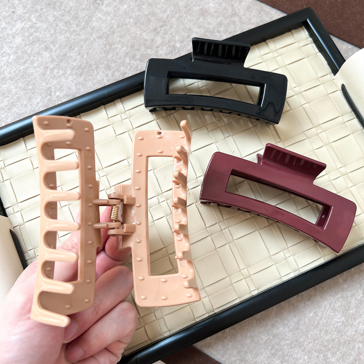 elastic clip